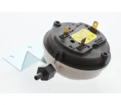 Unitary Products Group S1-02440872000 0.75 in. WC Air Pressure Switch