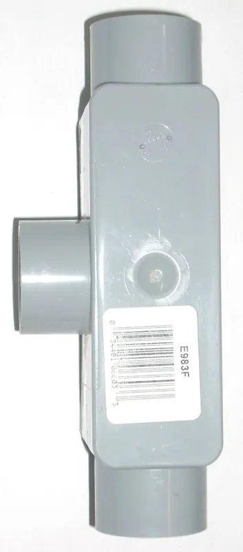 Thomas and Betts E983F Rigid PVC Conduit Body 1 in. Trade Size T Configuration