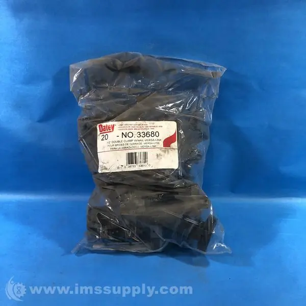 OATEY 33680 Oatey Versa-Link 1/2 in. Double Clamp with Nail