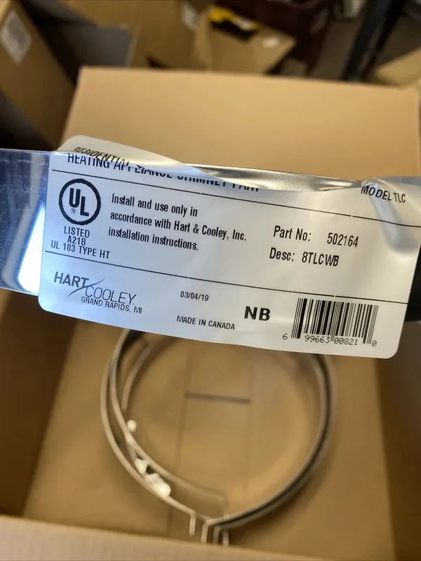 HART & COOLEY 8TLCWB 8-Inch All Fuel Vent Wall Band
