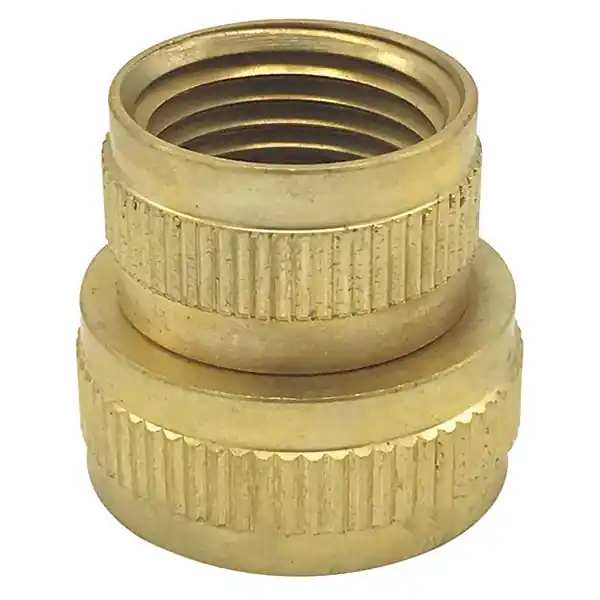 3/4'' Female Garden Hose Thread X 1/2'' Female IPS Swivel Hose Nipple (Lead-Free)