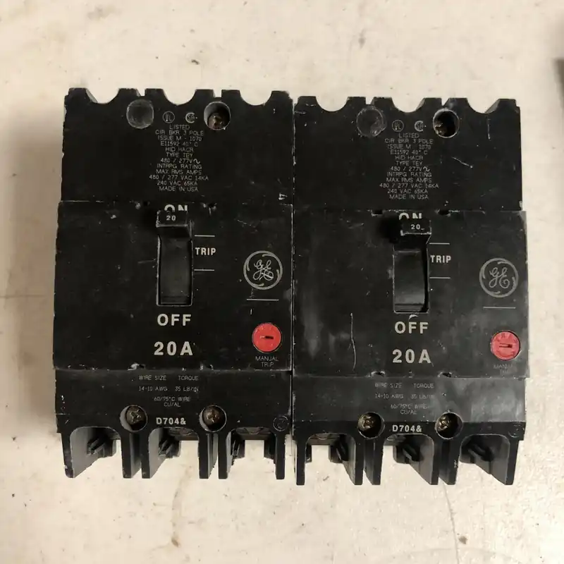 EMERSON TEY320 20Amp Circuit Breaker