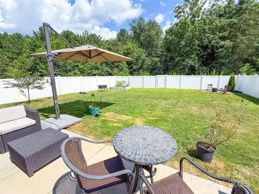 CHARLOTTE 6817 Single Family Residence