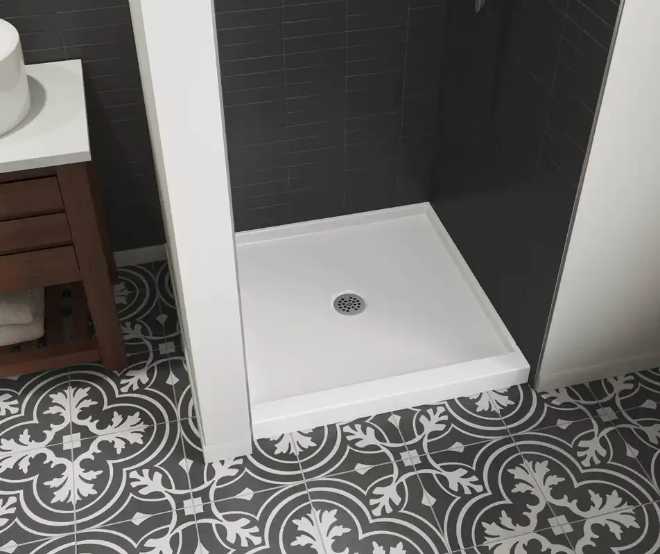 Aker By Maax 141433-000-002 Icon Base 3636 Alcove Center Drain Shower Base White