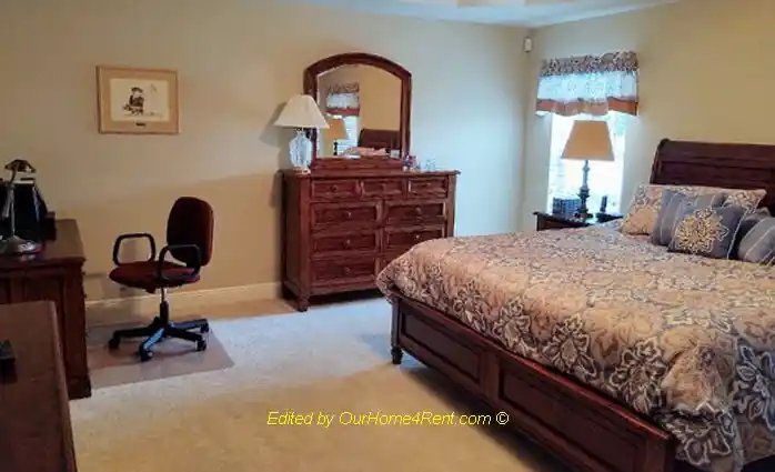 CHARLOTTE 6916 Village Home