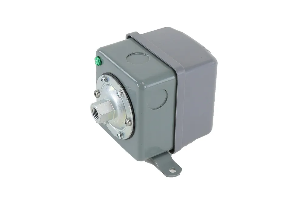 Schneider Electric 9013GHG2S6J26 Pressure Switch 65-200# 1/4