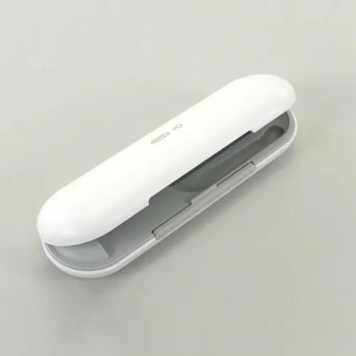Oral-B 81739999 Charging Travel Case Iom9 Whit