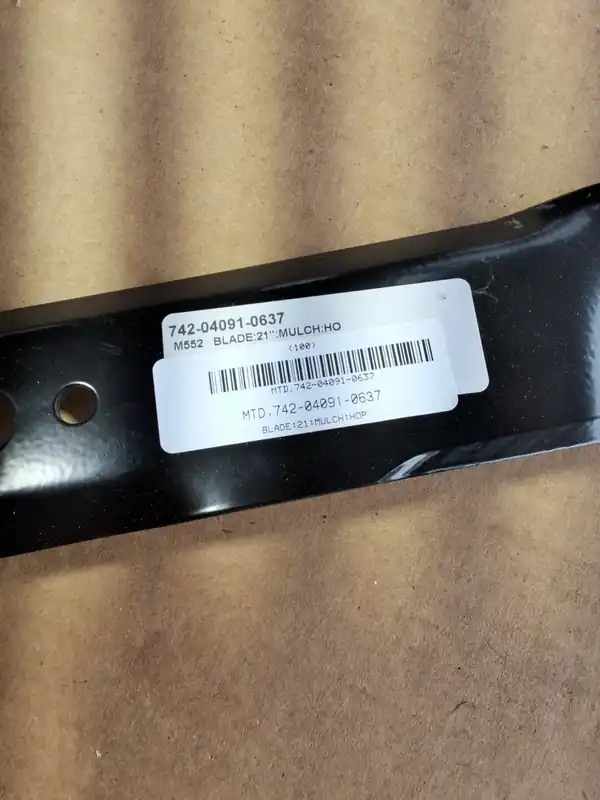 TROY-BILT 742-04091-0637 Blade for 21-Inch Cutting Decks