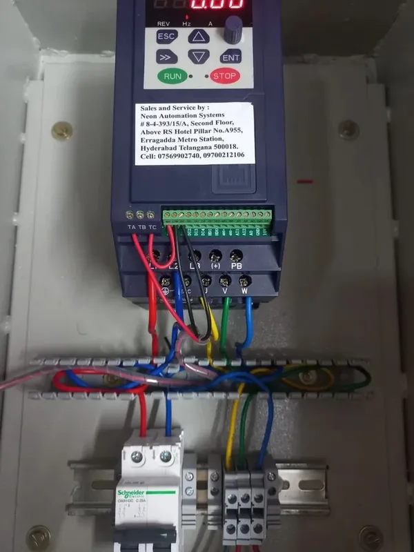 YORK S1-6109909 VFD Controller, Programmed, 5HP