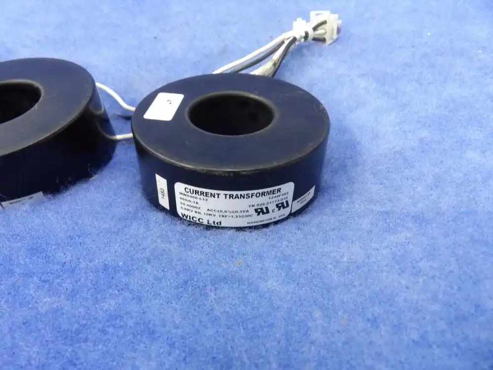 York 025-21173-010 Current Transformer