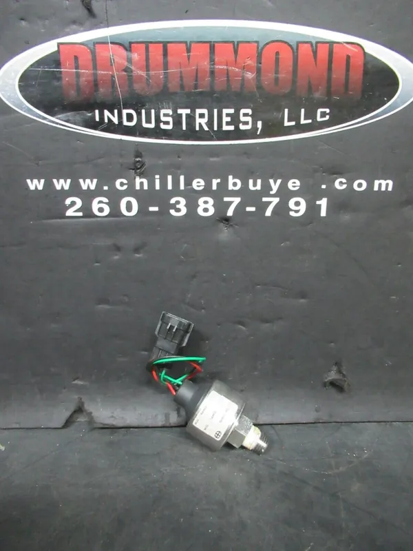 YORK 025-29151-002 Pressure Transducer