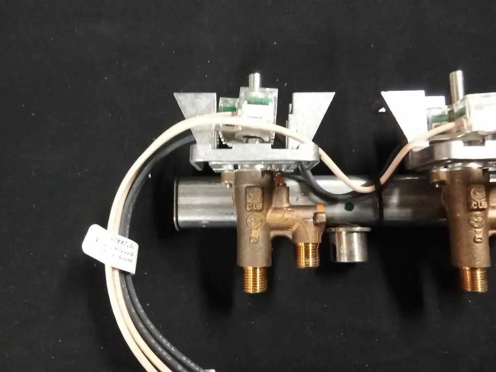 Whirlpool W11320019 Range Manifold