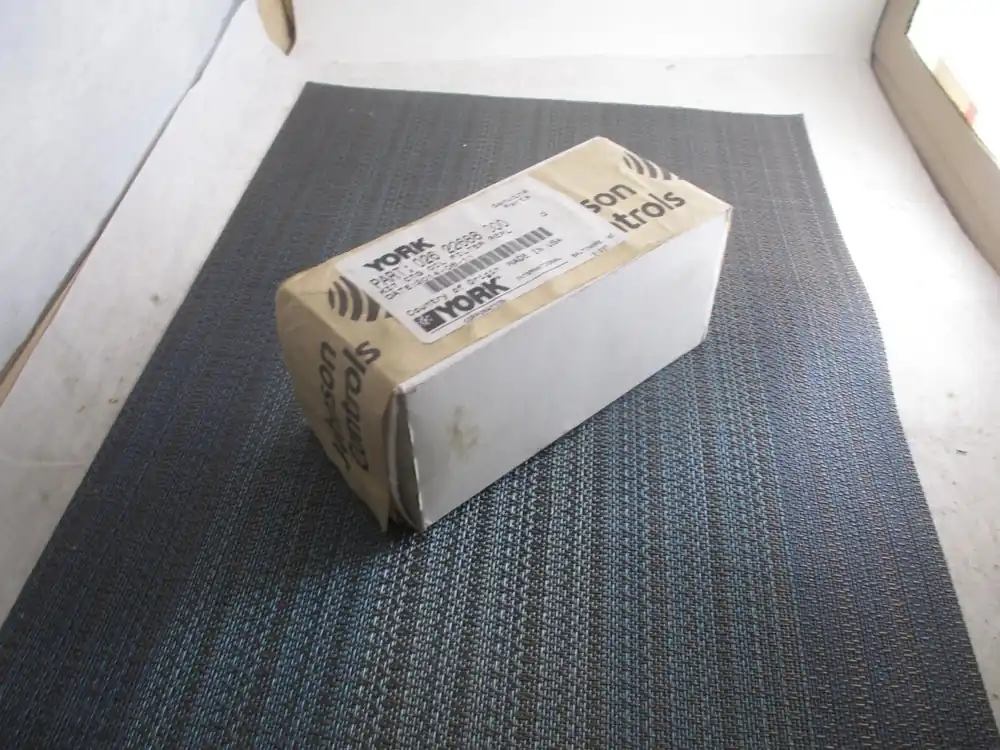 YORK 026-22688-000 Oil Filter