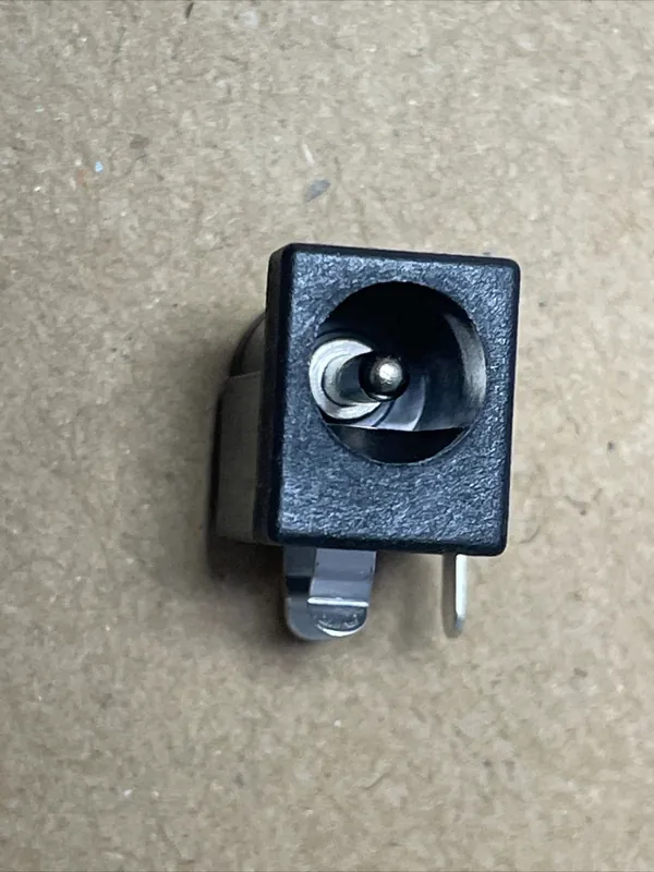 Yamaha V6557601 Power Jack Socket