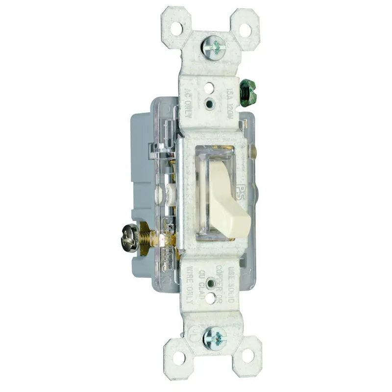 Pass & Seymour 660-LASLG TradeMaster Lighted Self-Grounding Toggle Switch 120 VAC