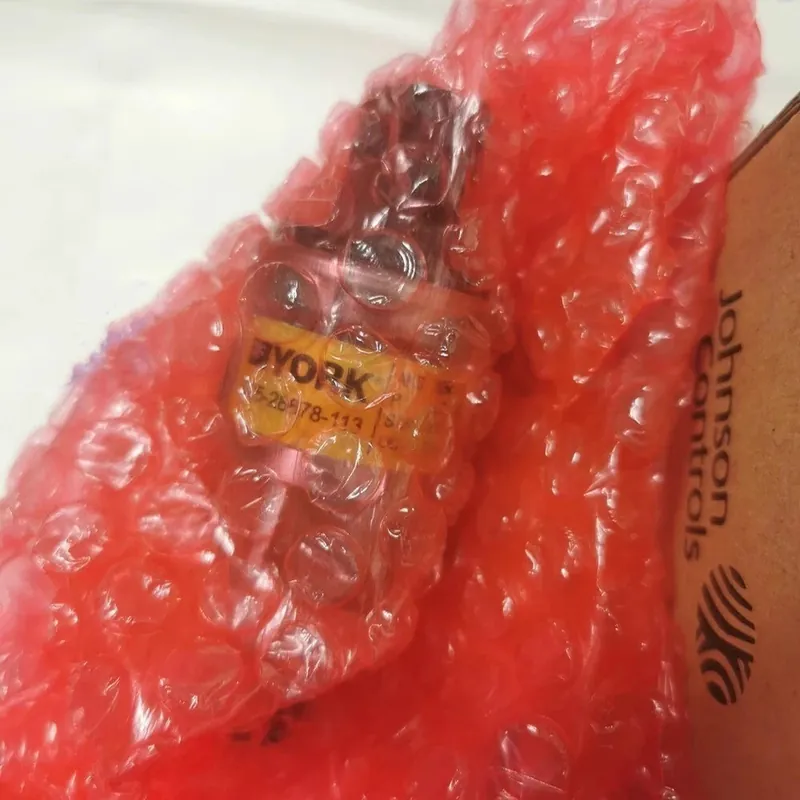 YORK 025-28678-113 Pressure Transducer