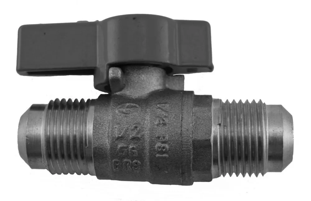 JONES STEPHENS CORP B67102 3/8 FL X 1/2 FIP BRASS GAS BALL VALVE