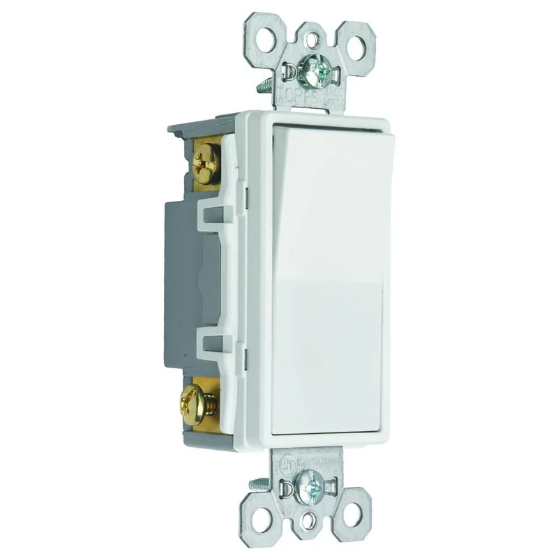 Pass & Seymour TM874SW Radiant 15A Self-Grounding 4-Way Switch White