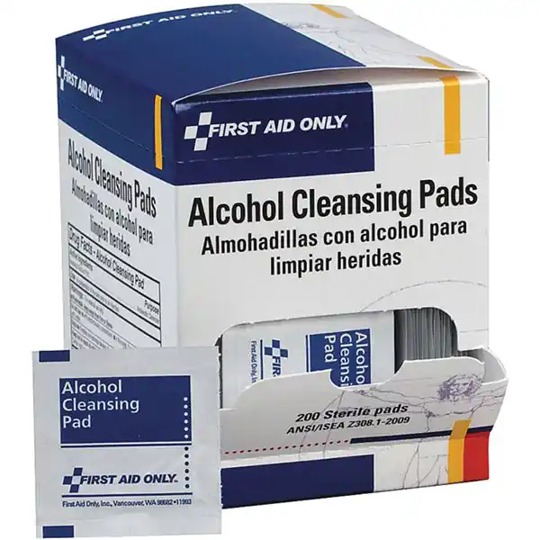 First Aid Only H305200 Alcohol Cleansing Wipes 200/Box